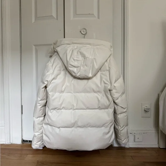 RARE White Canada Goose MacmillanParka HUMANATURE / Medium